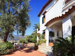 M Suites Sorrento - Deluxe Apartments And Villa